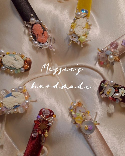 Hand-Beaded Hair Clip (Classic) - colorway collection