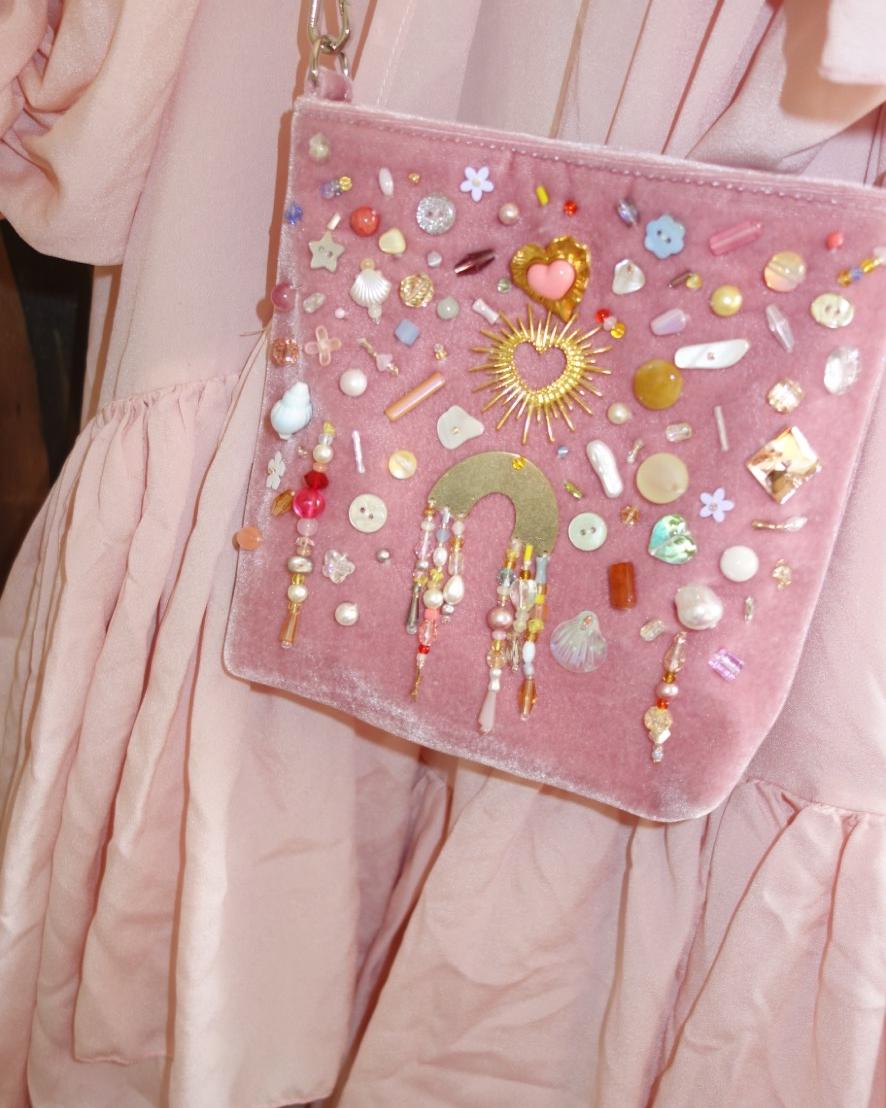 Hand-Beaded Underarm Square Bag (Velvet)