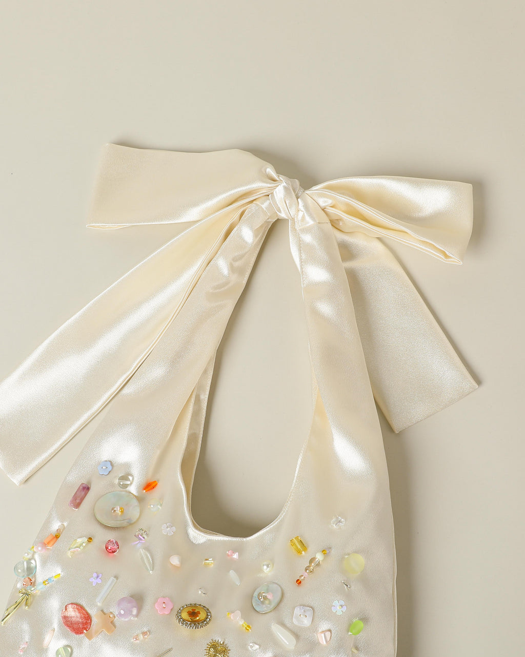 Alcione Triangle Bag
